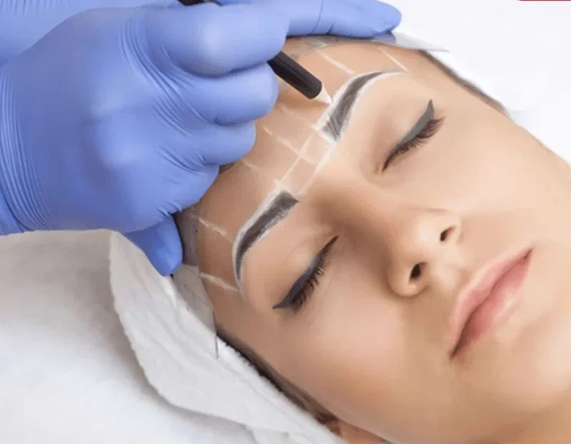 Microblading treatment